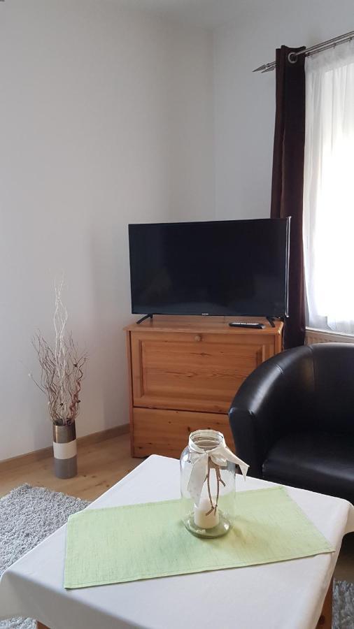 Topart Apartman Hotel Tapolca Eksteriør billede